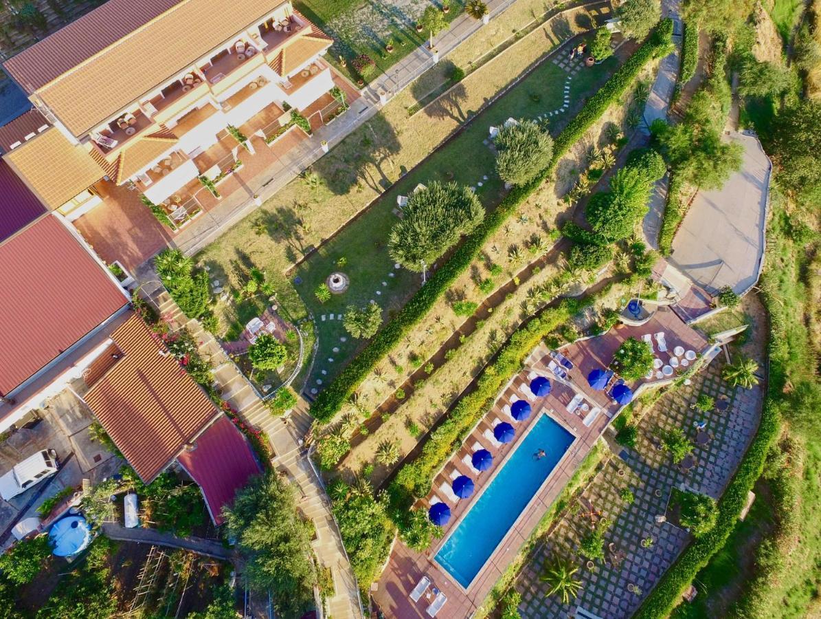 Villa Del Conte Drapia Экстерьер фото
