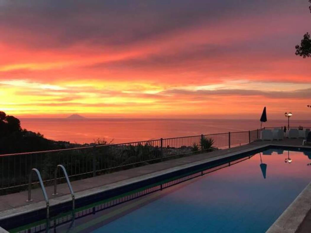 Villa Del Conte Drapia Экстерьер фото