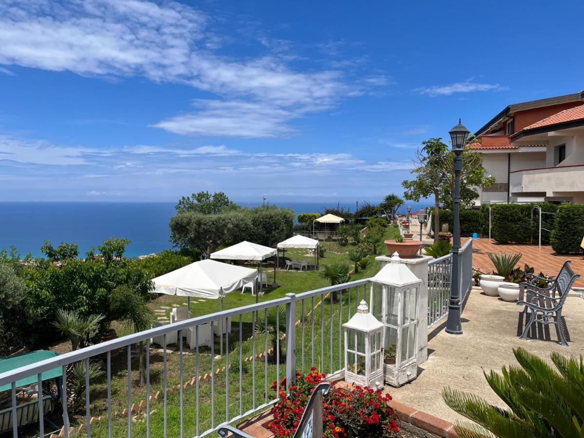 Villa Del Conte Drapia Экстерьер фото