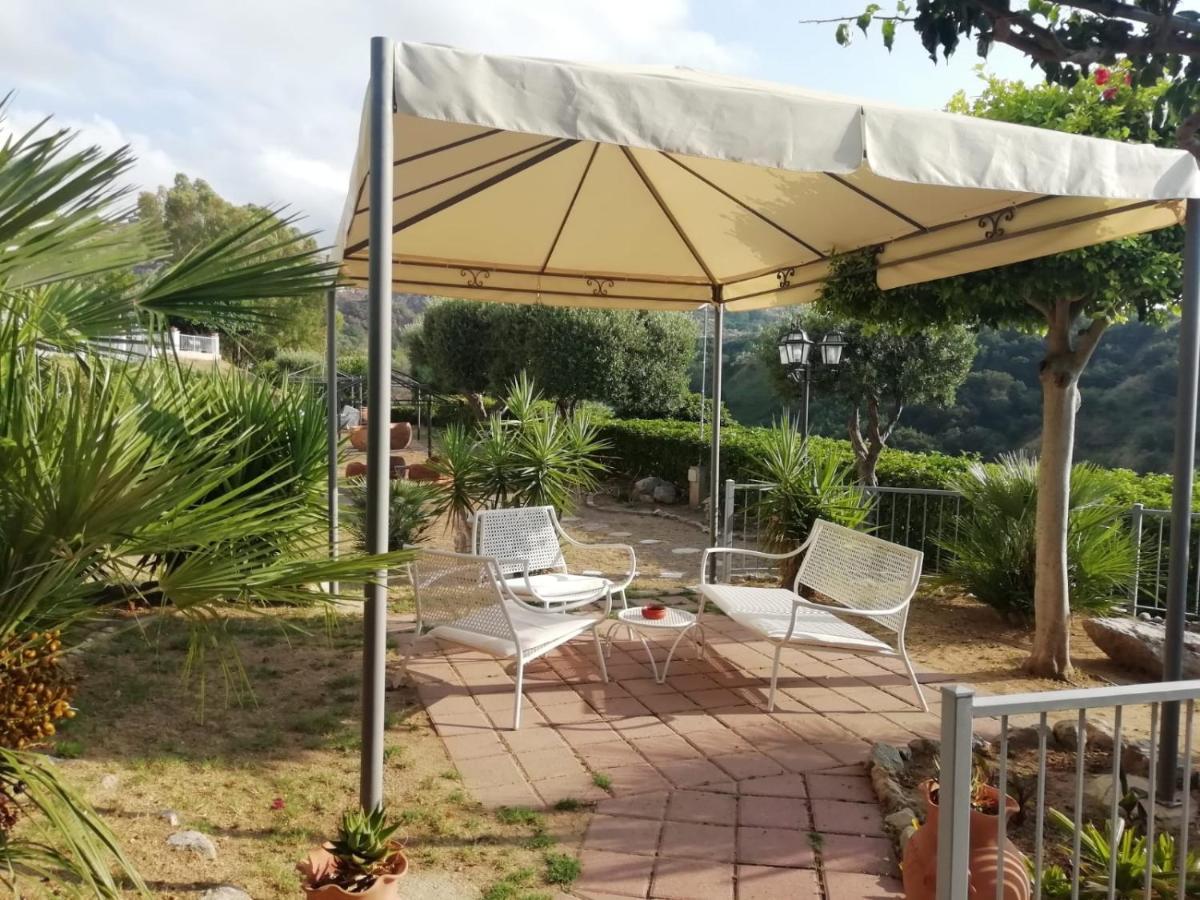 Villa Del Conte Drapia Экстерьер фото