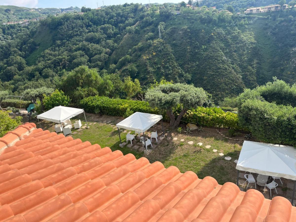 Villa Del Conte Drapia Экстерьер фото