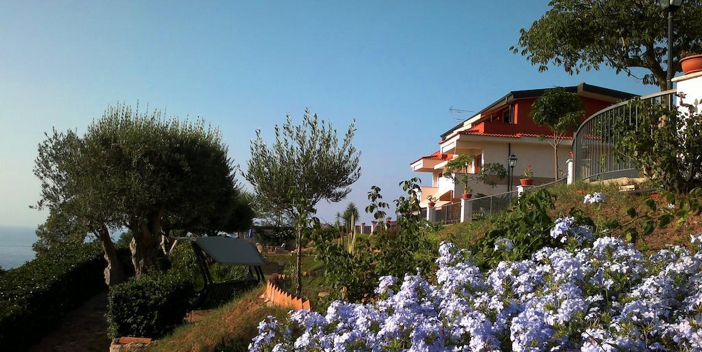 Villa Del Conte Drapia Экстерьер фото