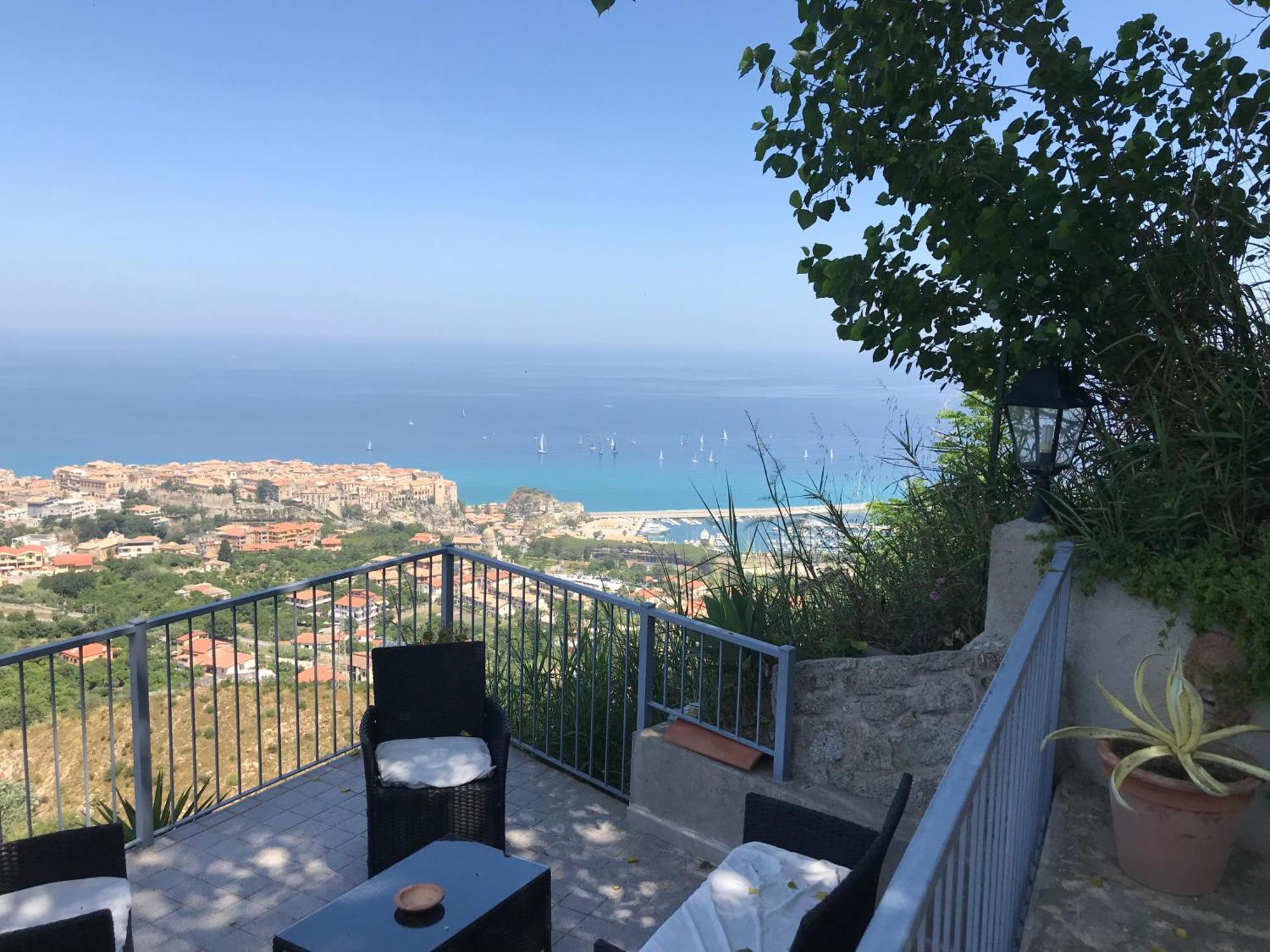Villa Del Conte Drapia Экстерьер фото
