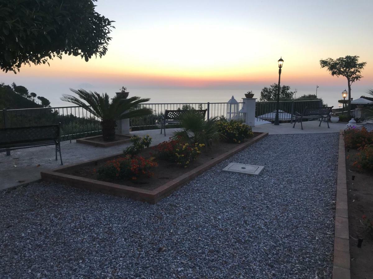 Villa Del Conte Drapia Экстерьер фото