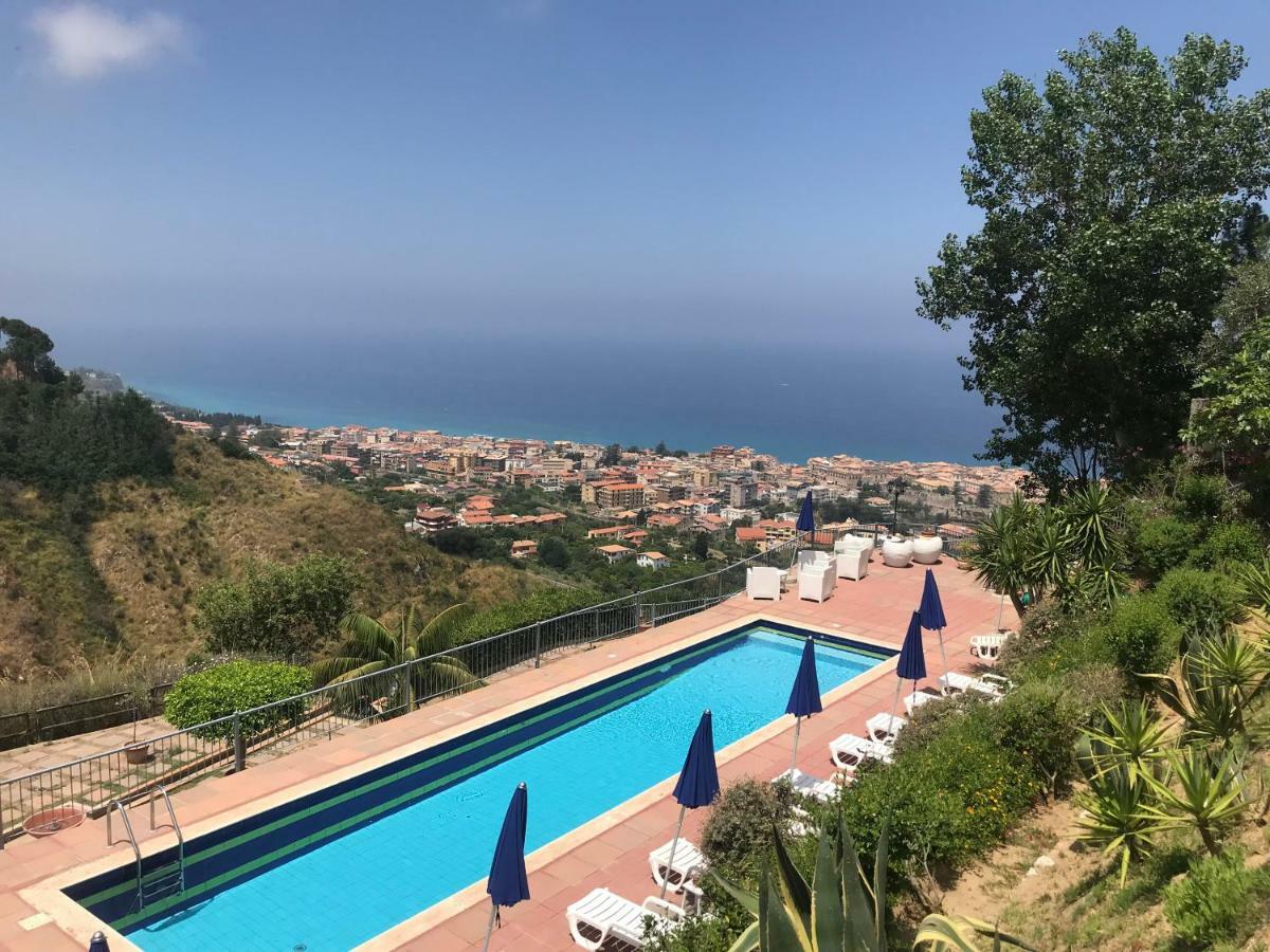 Villa Del Conte Drapia Экстерьер фото
