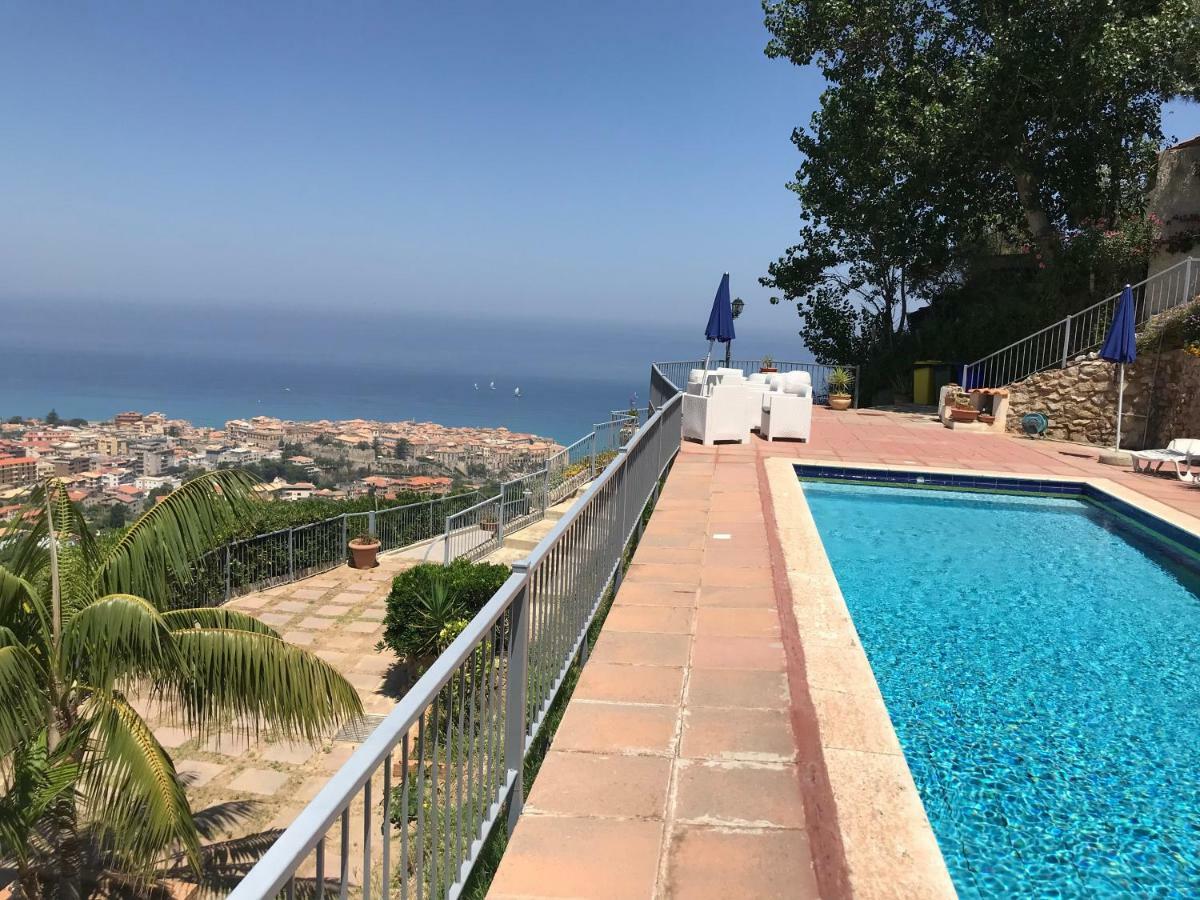 Villa Del Conte Drapia Экстерьер фото