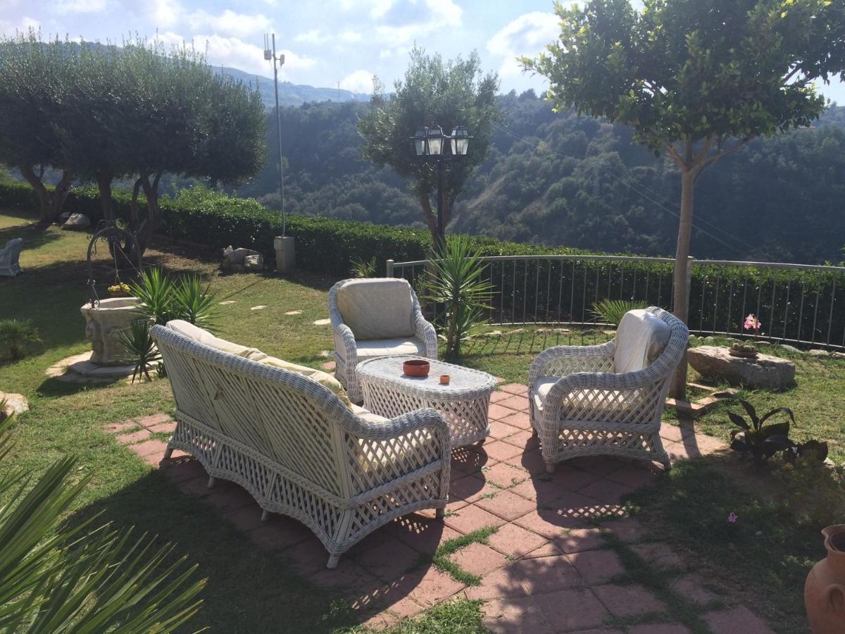Villa Del Conte Drapia Экстерьер фото