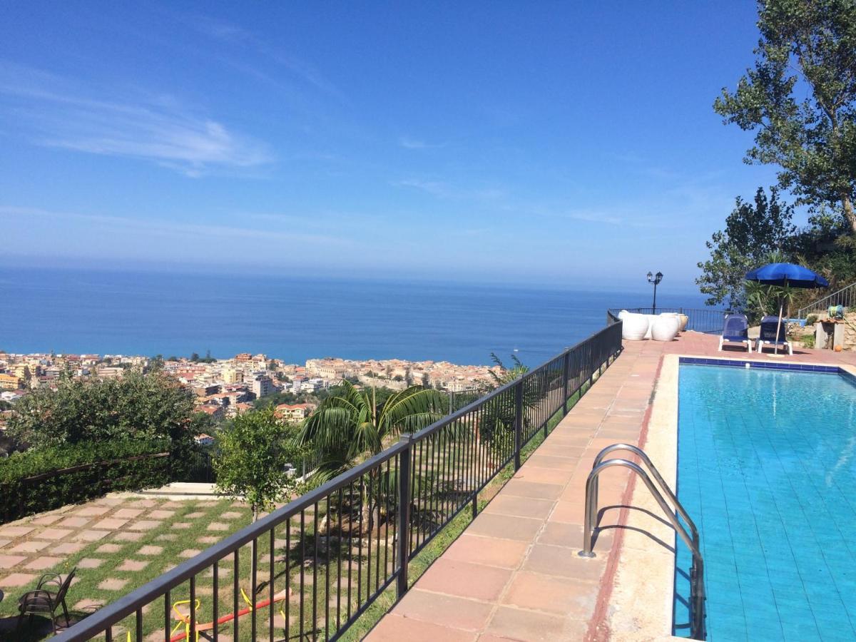 Villa Del Conte Drapia Экстерьер фото